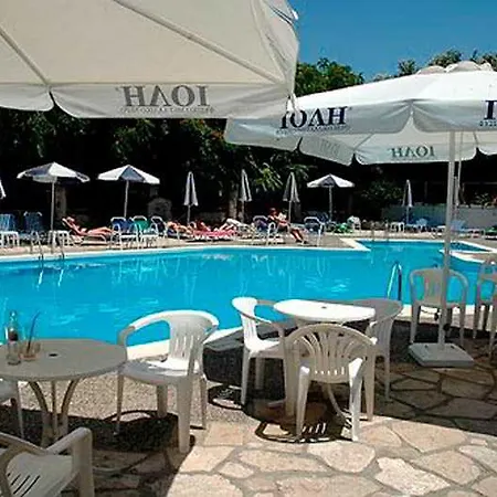 Paradise Hotel 